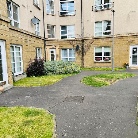 Peaceful 2 Bedroom Flat With Free Parking Edimburgo Esterno foto