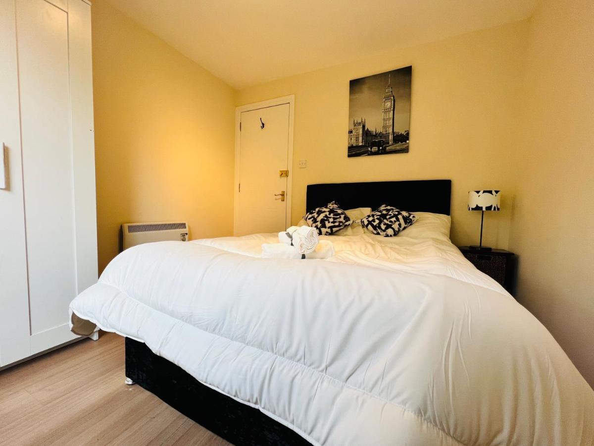 Peaceful 2 Bedroom Flat With Free Parking Edimburgo Esterno foto